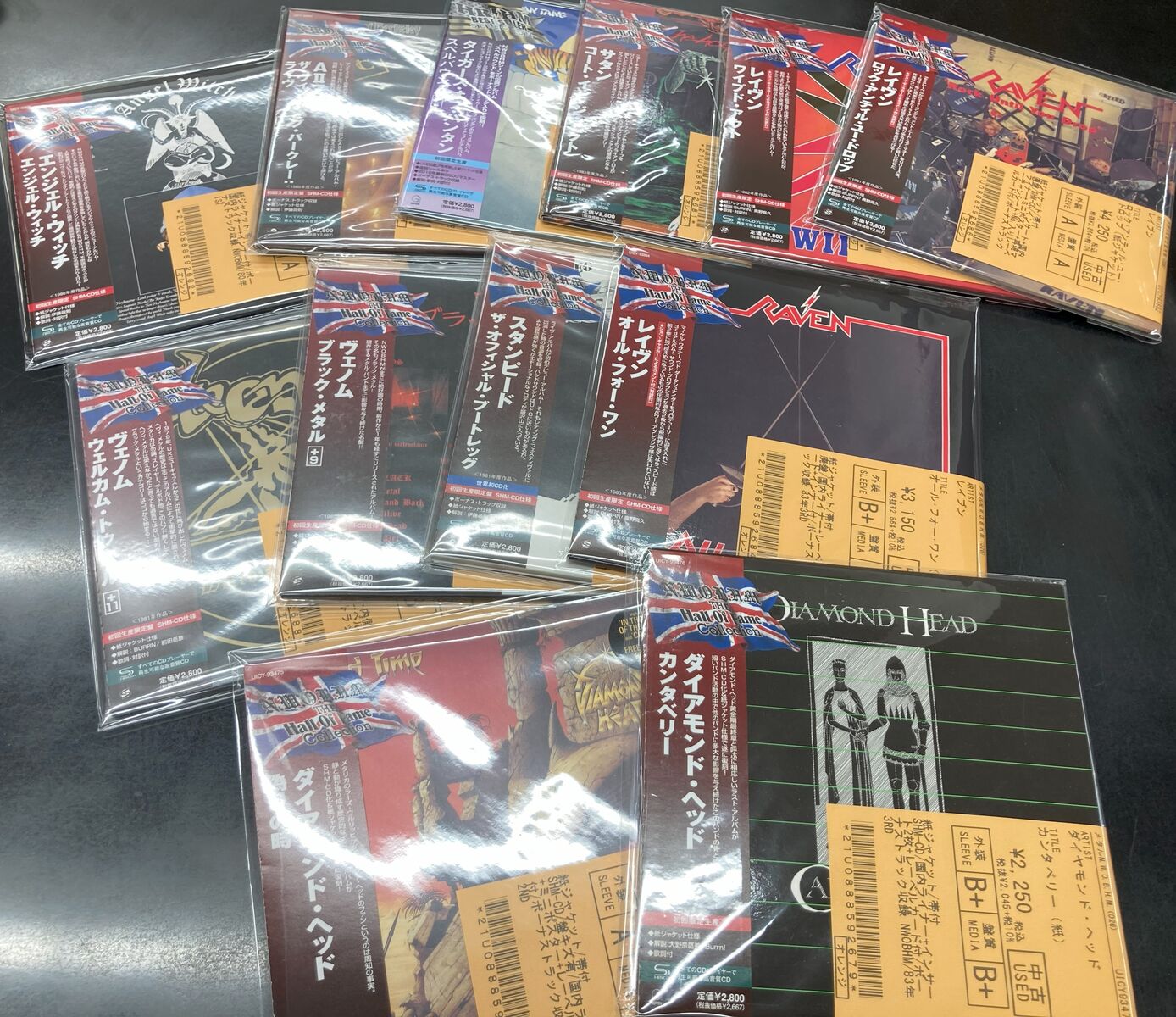 ブラック・サバス、ディープ・パープル、ヴェノム、レイブソ等紙 
