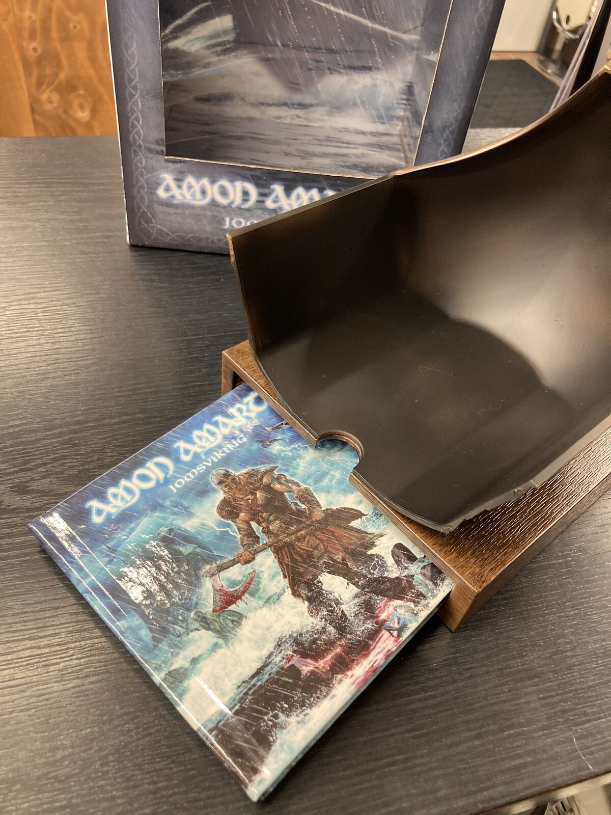 AMON AMARTHのフィギュア付CD、BLIND GUARDIANの辞書型BOX、MISTER 