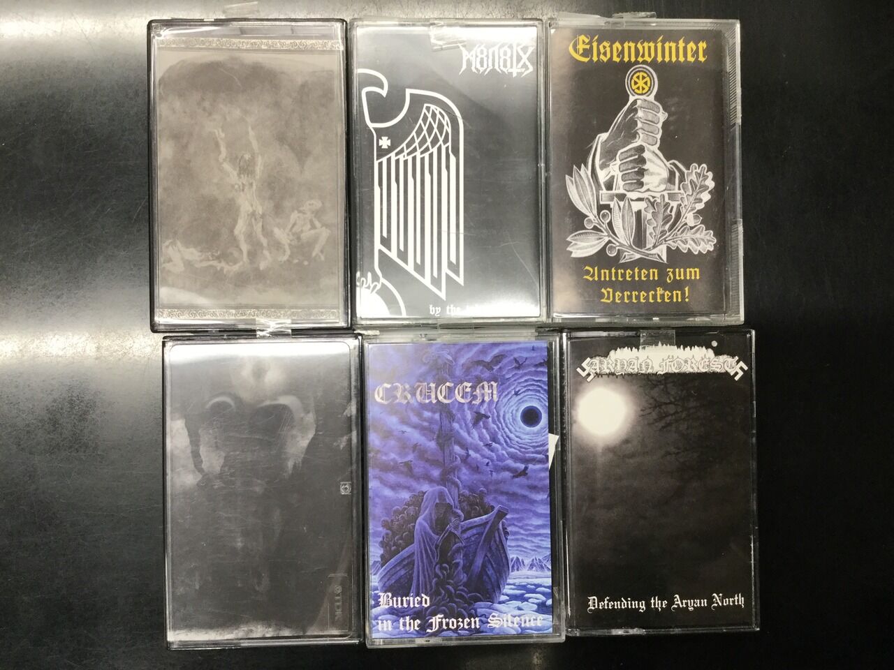 ブラックメタル...それは芸術品』NOKTURNAL MORTUM、VEHEMENCEの木箱や 