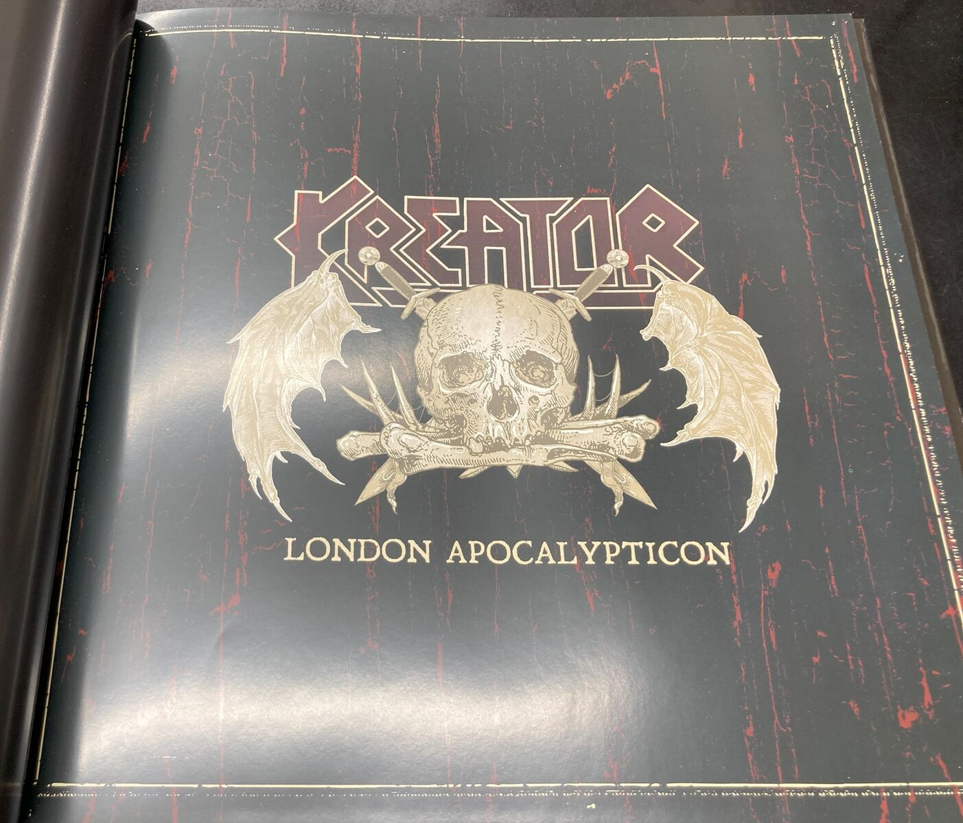 ジャーマン・スラッシュメタルの頂点に君臨するKREATOR、Speesy(Ba