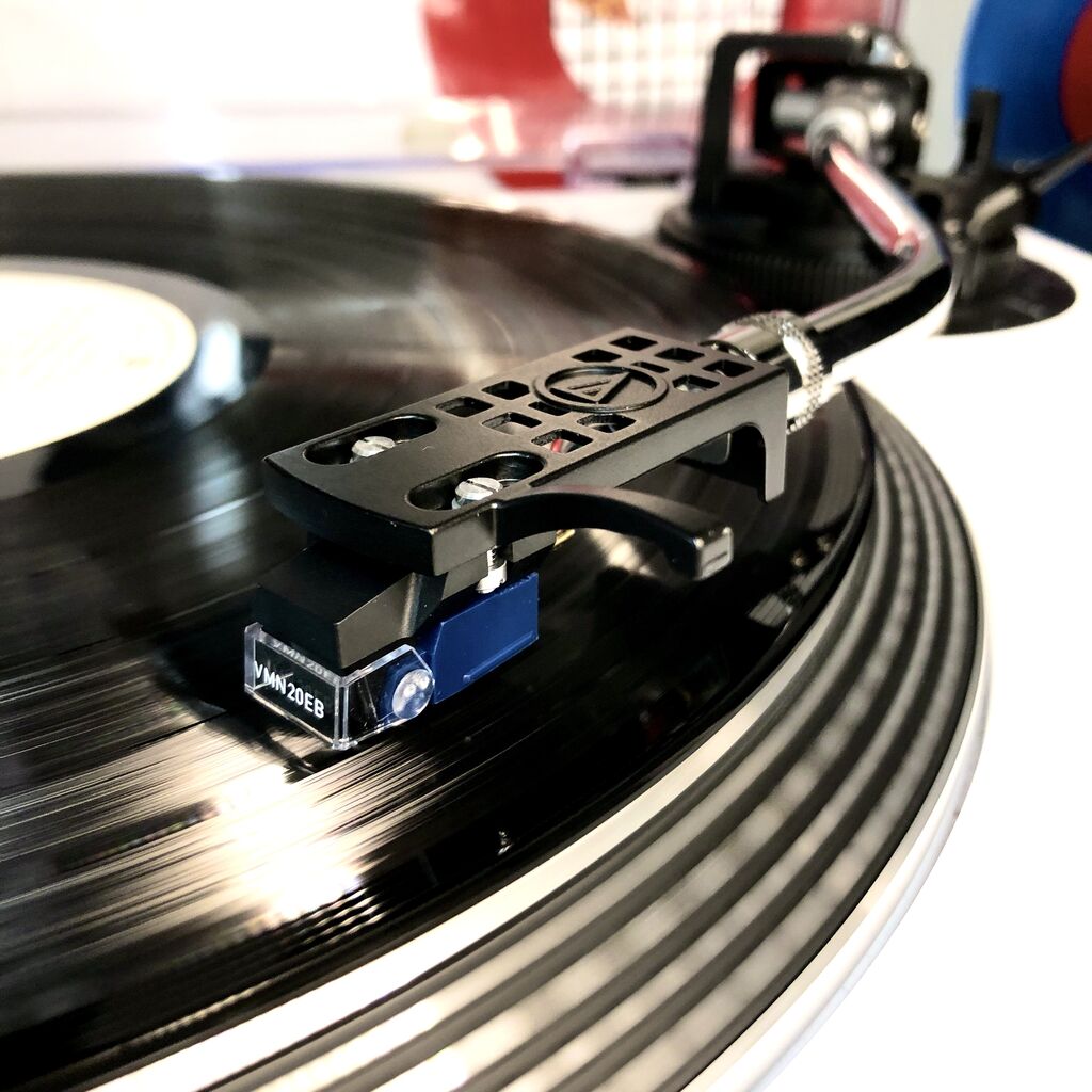 正確な情報を引き出すからこそ高音質'' audio-technica VM520EB 正確な情報を引き出すからこそ高音質'' audio-technica VM520EB