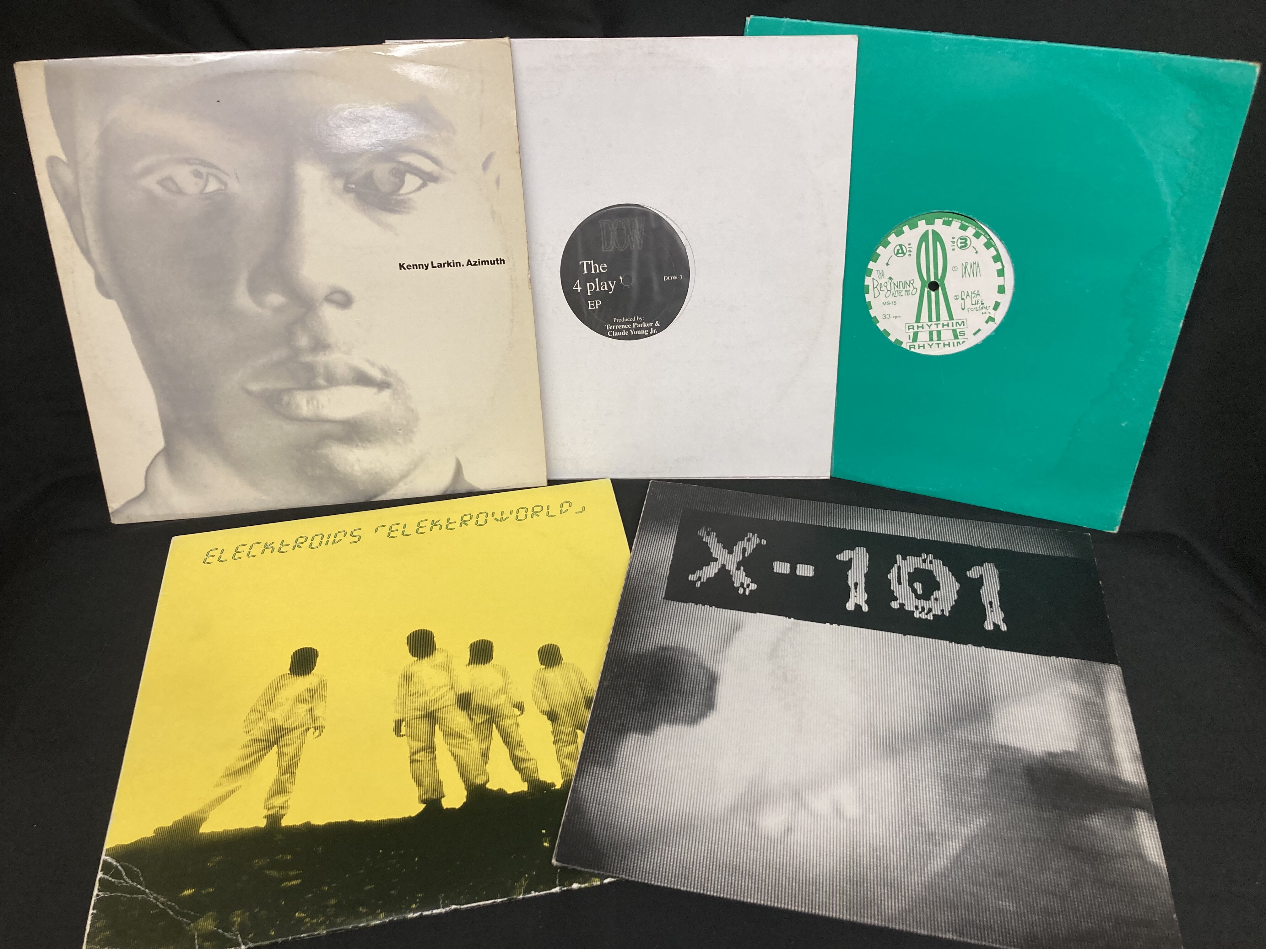 8/11(火) TECHNO/HOUSE/ELECTRONIC 中古レコード200枚入荷いたしました