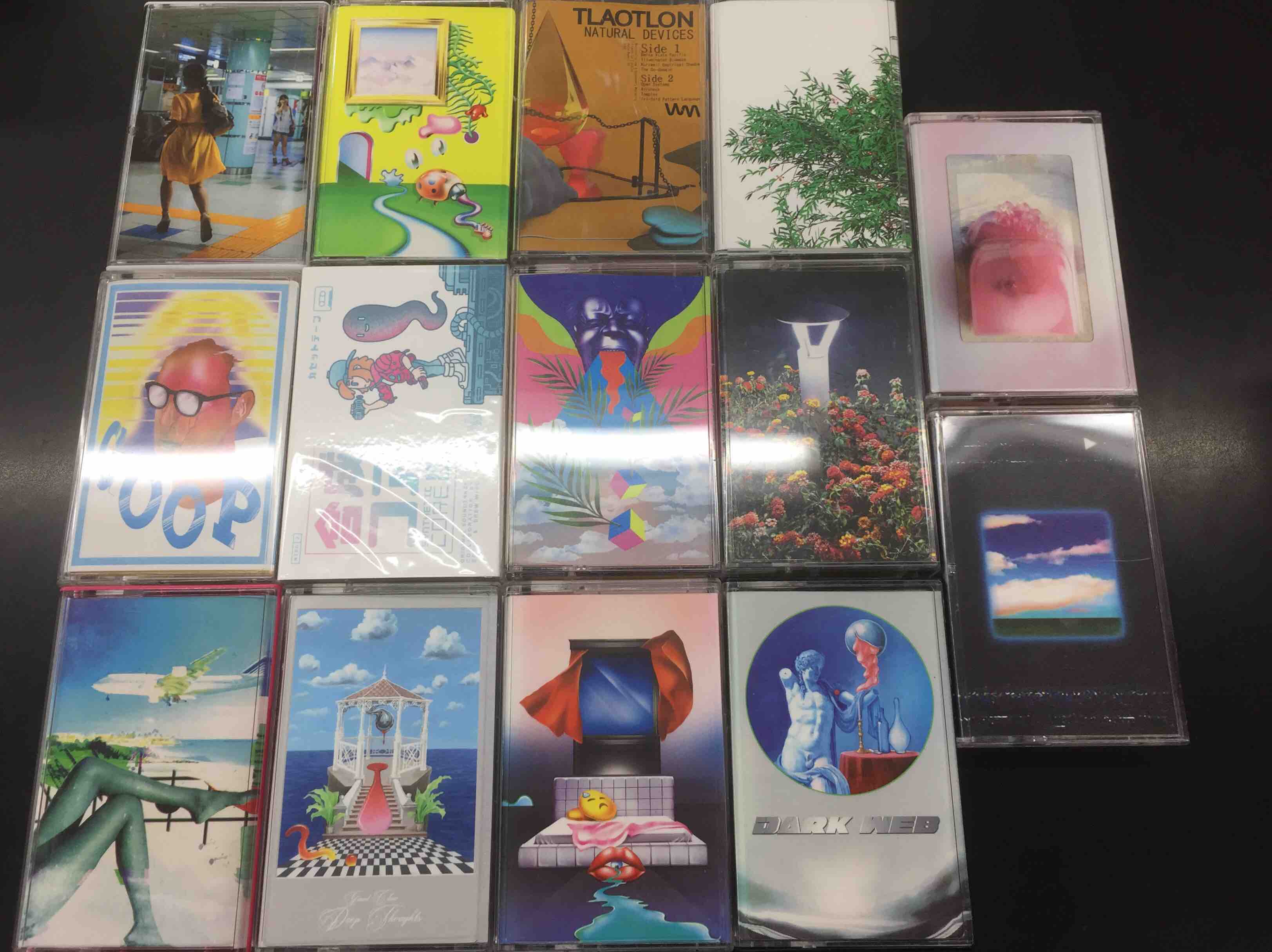 VAPORWAVE / EXPERIMENTAL 中古カセットテープ 約50本出品済み VAPORWAVE / EXPERIMENTAL 中古カセットテープ 約50本出品済み