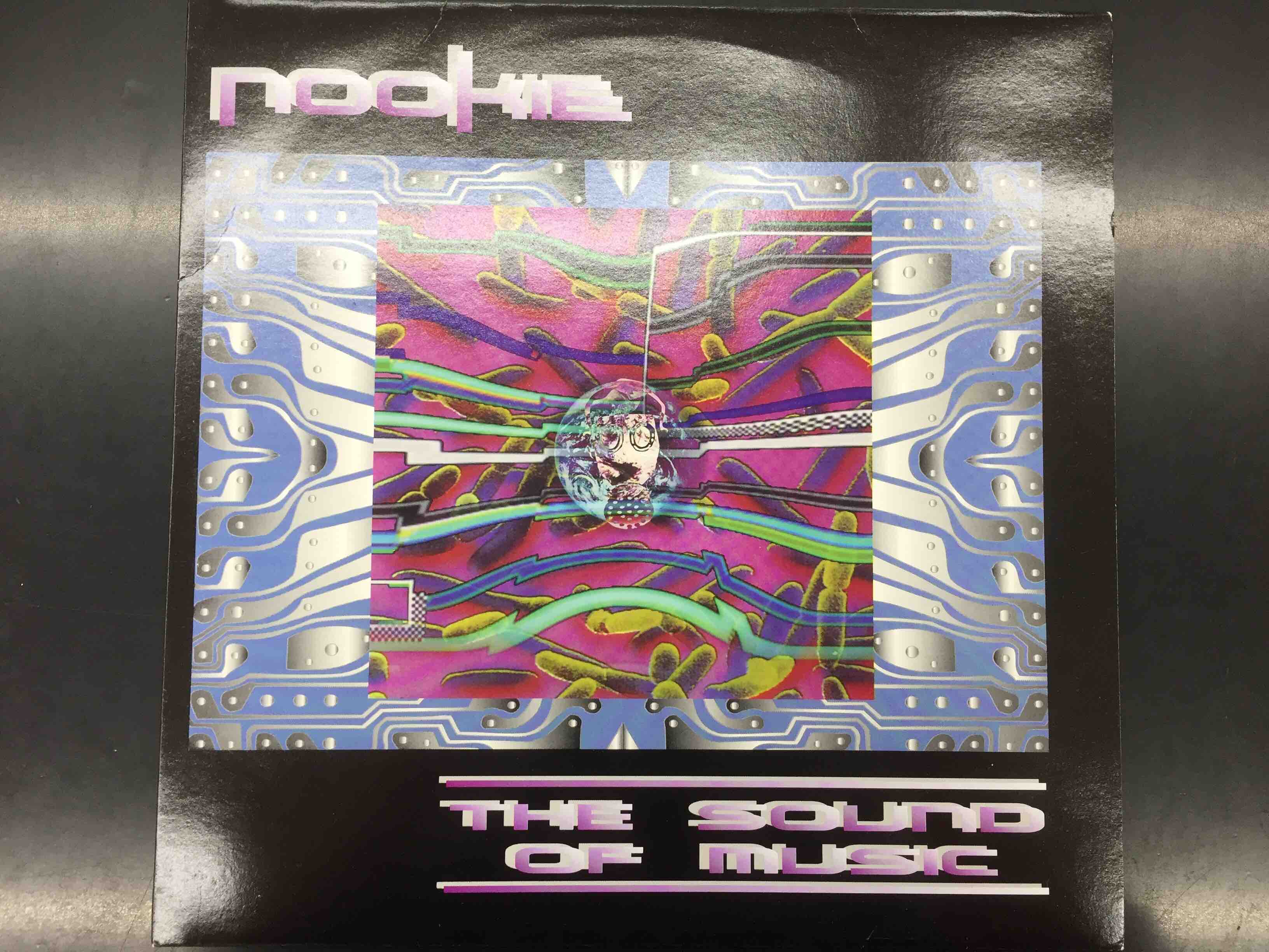 DRUM & BASS / JUNGLE 中古レコード約100枚緊急出品しました DRUM & BASS / JUNGLE 中古レコード約100枚緊急出品しました