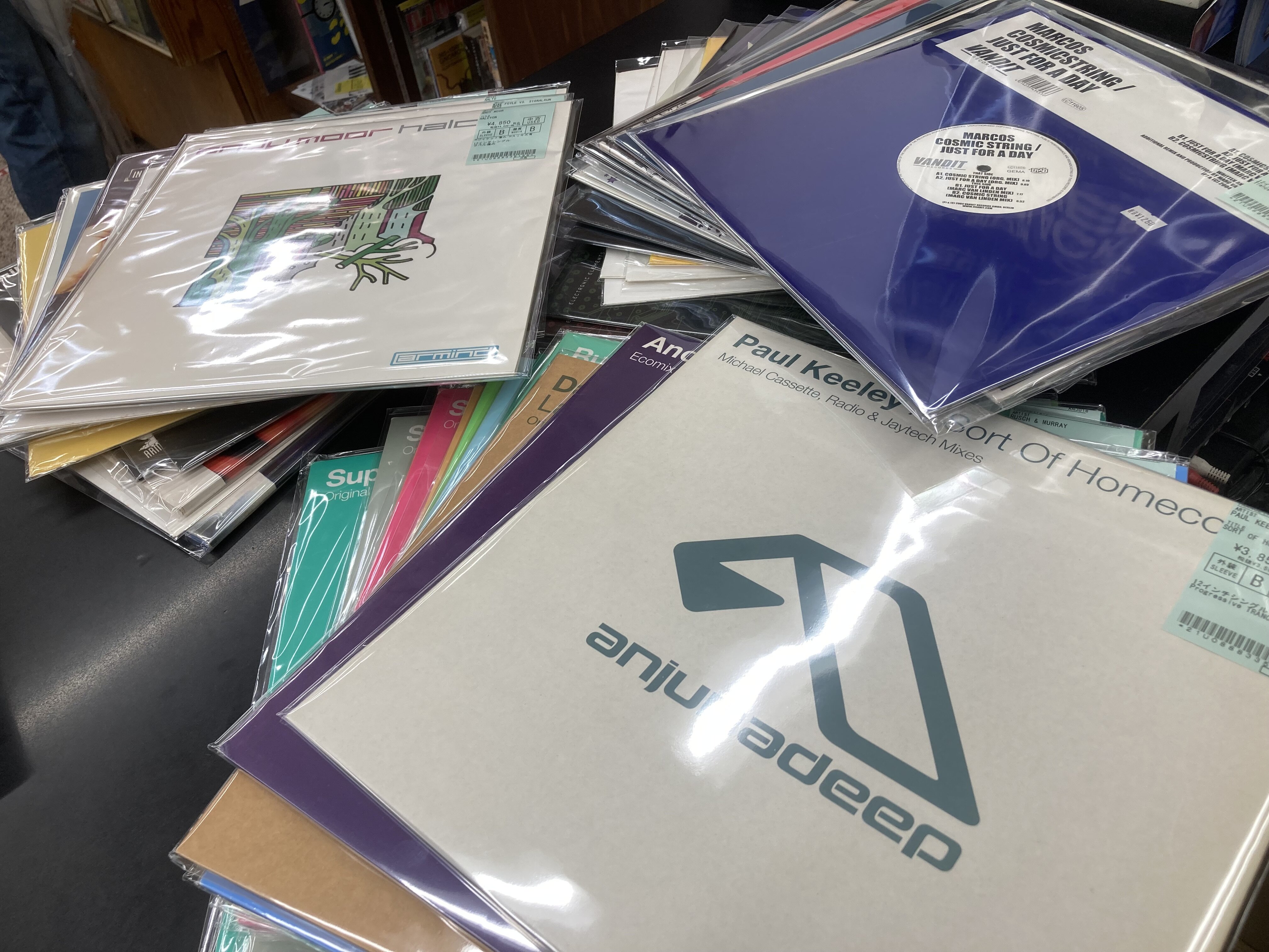 PROGRESSIVE/HARD TRANCE 中古レコード200枚OVER出品 PROGRESSIVE/HARD TRANCE 中古レコード200枚OVER出品