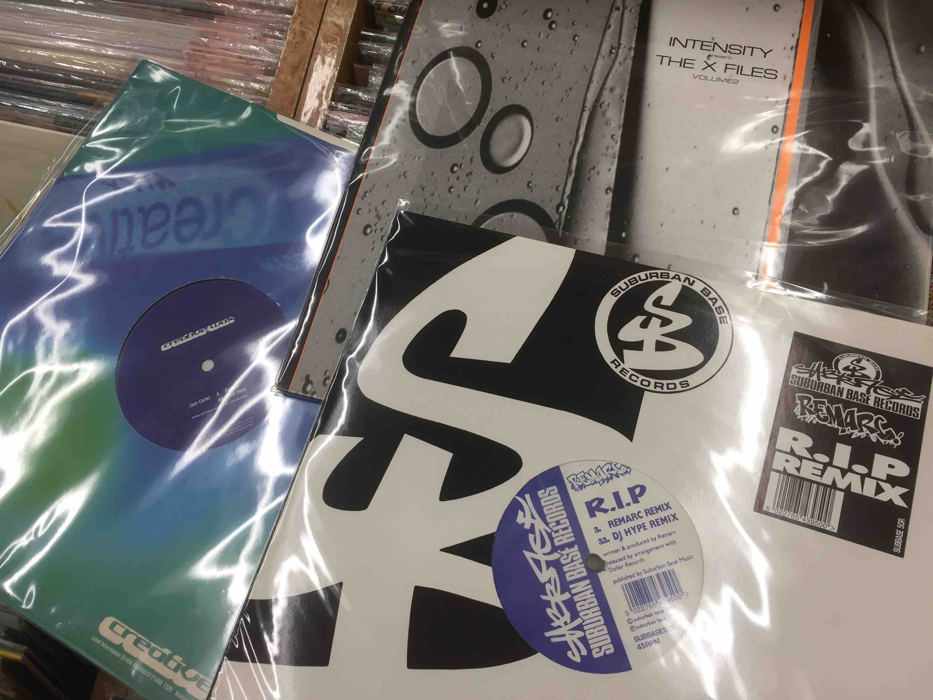 DRUM & BASS / JUNGLE 中古レコード約100枚緊急出品しました DRUM & BASS / JUNGLE 中古レコード約100枚緊急出品しました