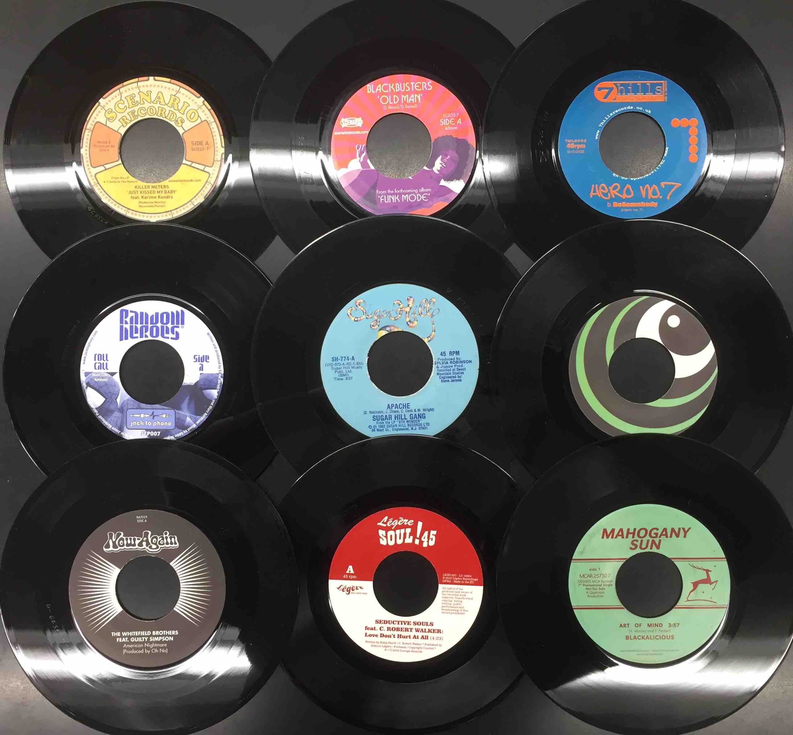 SOUL,HIPHOP,J-HIPHOP,TECHNO,日本のポップスなど、 多ジャンル