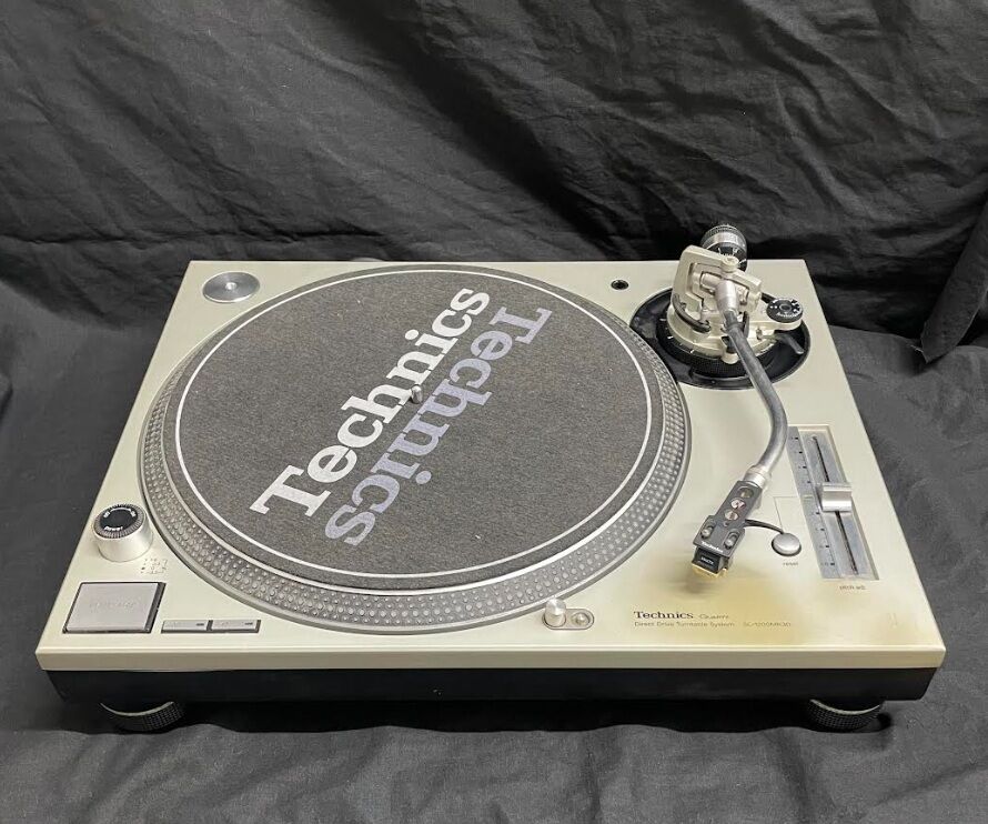 中古/ターンテーブル】TECHNICS / SL1200MK3D(silver) 入荷しました