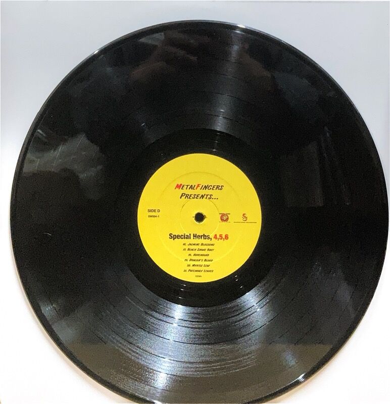 8/20(水)中古レコード入荷情報!!】【HIPHOP】 MF DOOM / SPECIAL