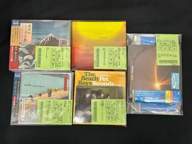 中古情報】ROCK、CLASSICを中心にCD約400枚ほど入荷いたしました