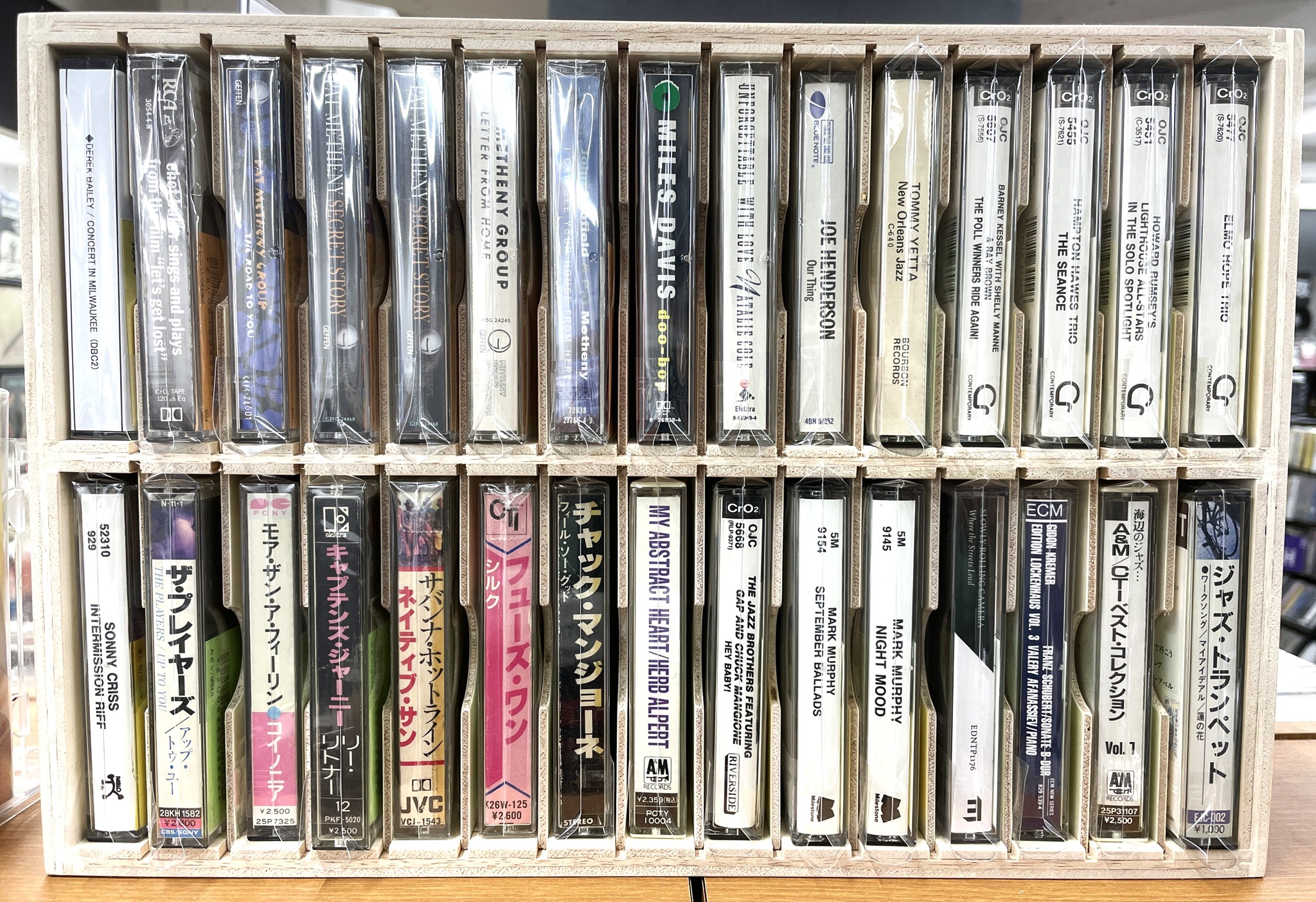 中古カセットテープ】まとまって入荷しております CHET BAKER / DEREK
