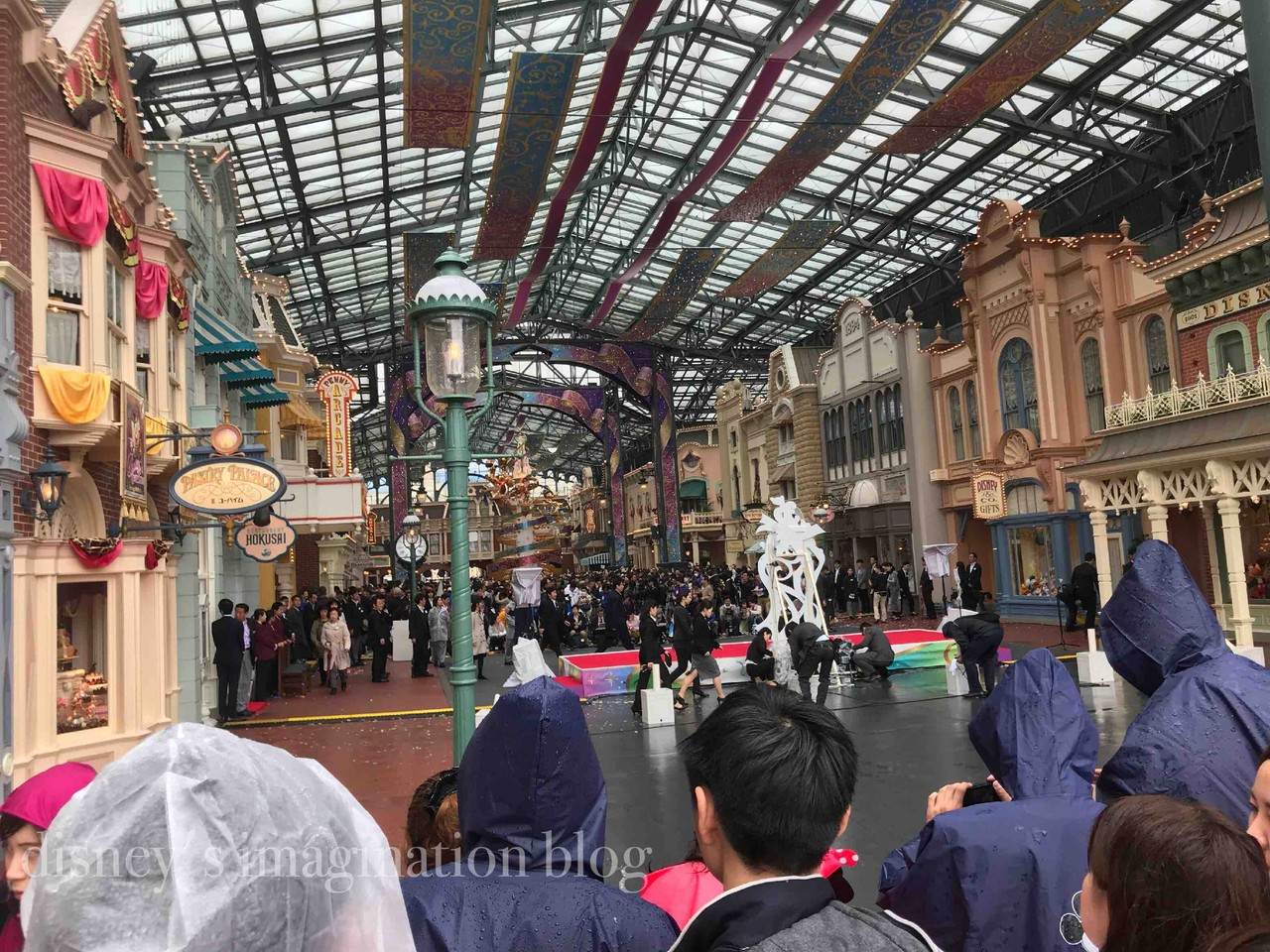 少し考えるべき 波乱と混乱のオープニングセレモニー お祝い が 戦場 へ 今後の対策は Disney S Imagination Blog 少し考えるべき 波乱と混乱のオープニングセレモニー お祝い が 戦場 へ 今後の対策は Disney S Imagination Blog