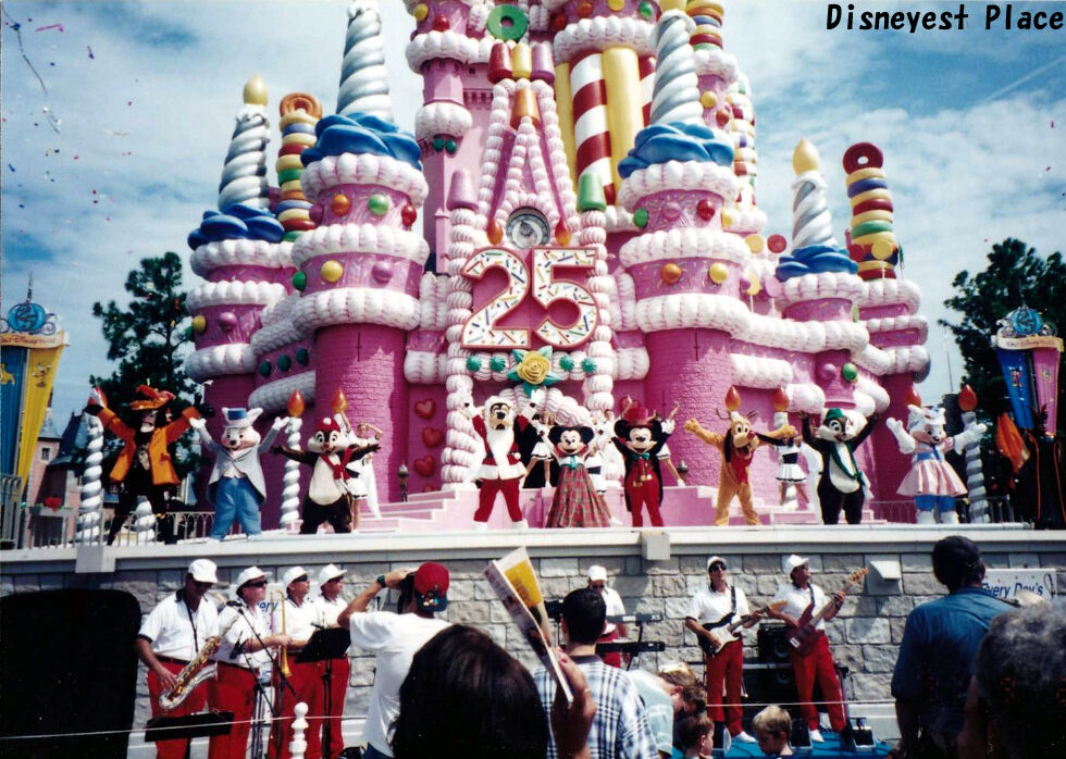 WDW開園25周年の写真 : Disneyest Place