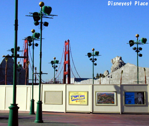 レア！ディズニーランドパーク　45周年　ポスター Feel the joy of going somewhere new and viewing sights you