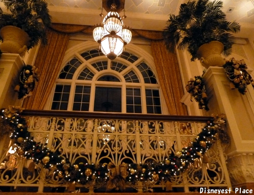 東京ディズニーランドホテルのクリスマスデコ Disneyest Place 東京ディズニーランドホテルのクリスマスデコ Disneyest Place
