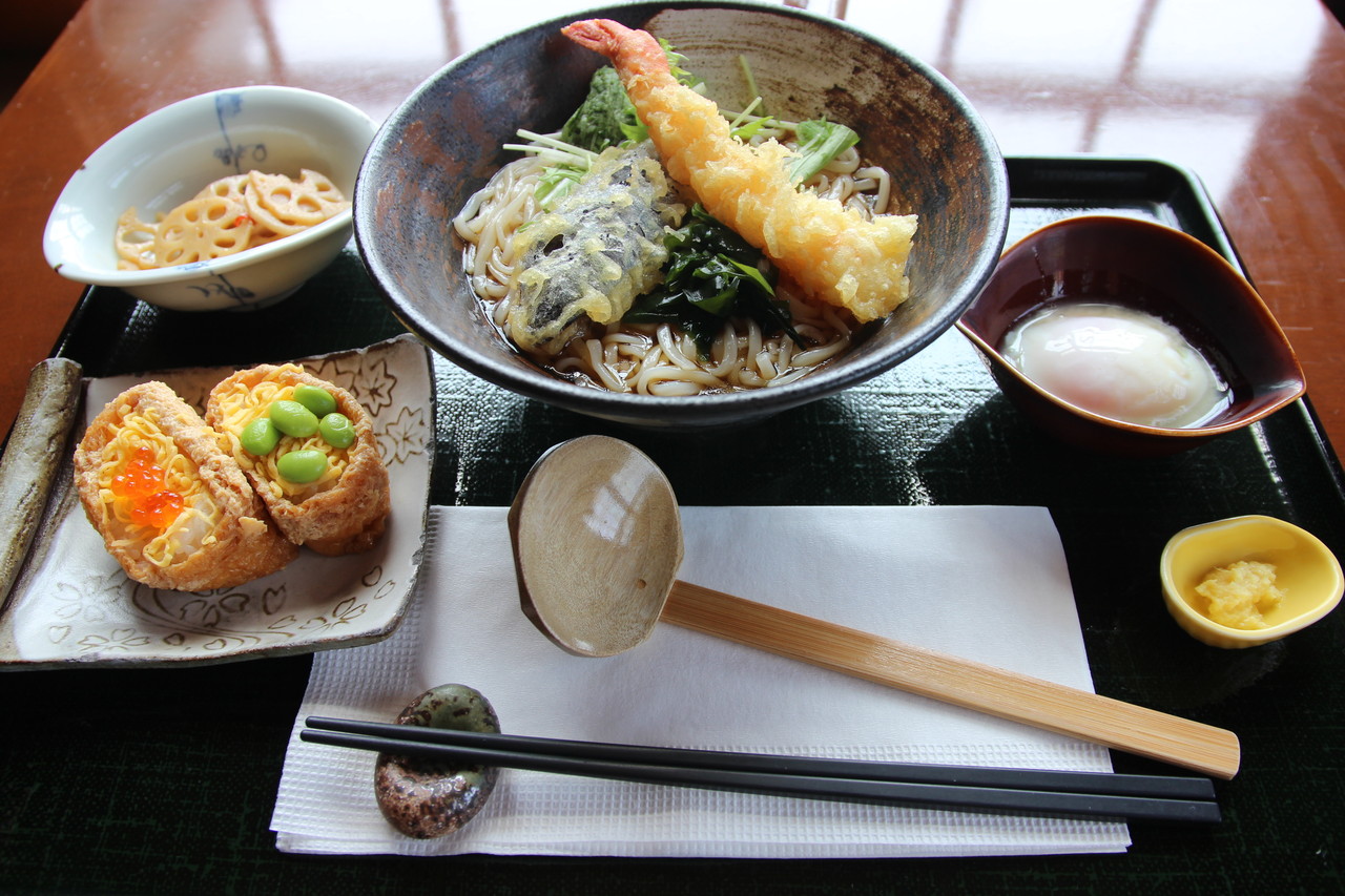 季節のうどん 冷やし天ぷらうどん レストラン櫻 ディズニーごはん