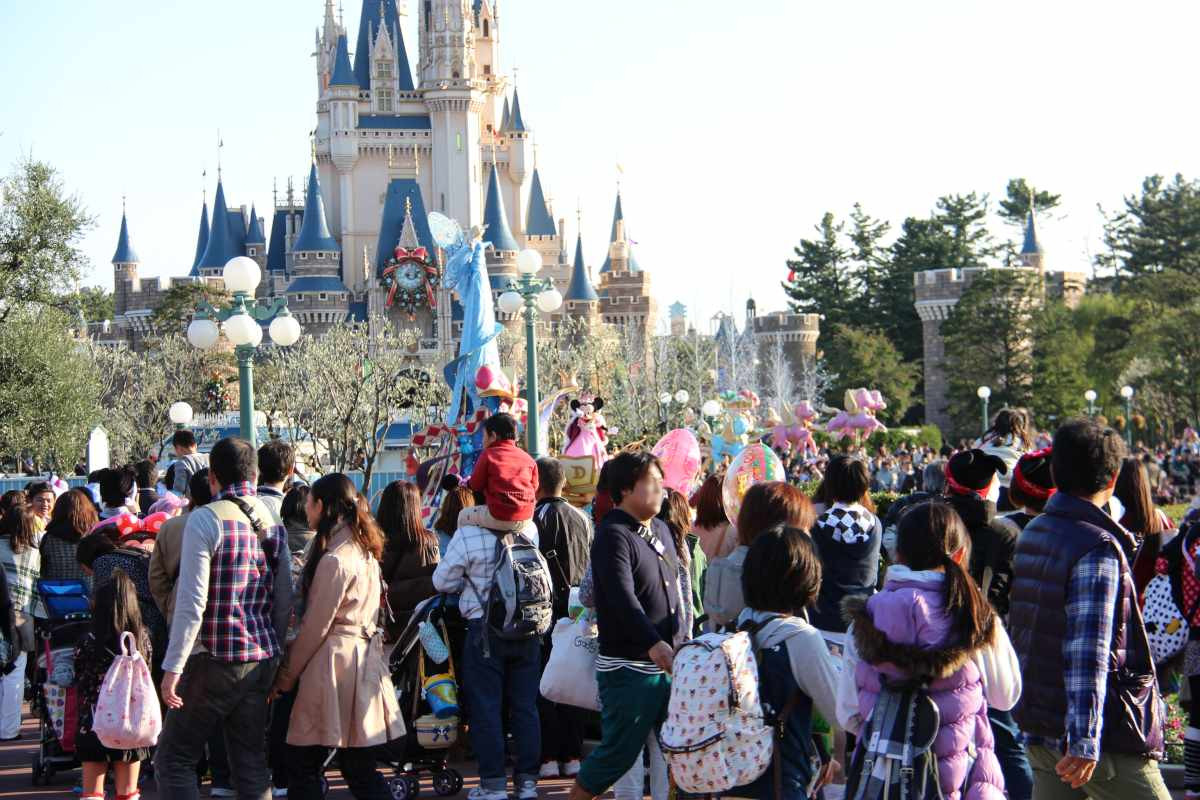 ディズニーランドの各レストランからどれくらいパレードが見えるか検証してみた 雑記 ディズニーごはん ディズニーランドの各レストランからどれくらいパレードが見えるか検証してみた 雑記 ディズニーごはん