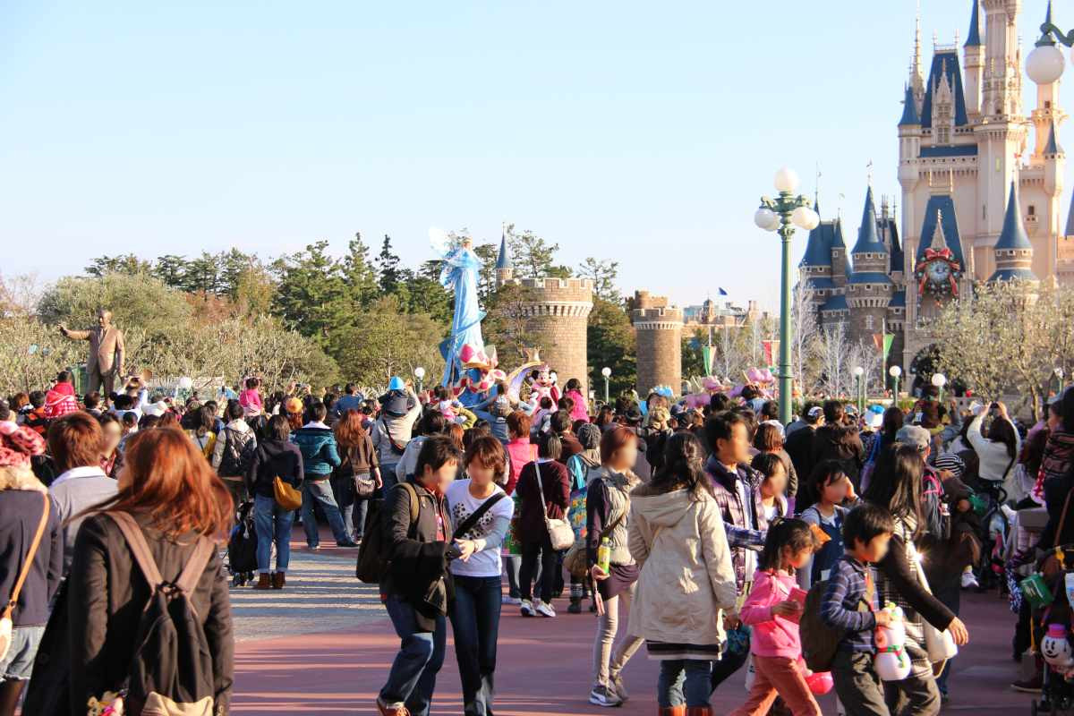 ディズニーランドの各レストランからどれくらいパレードが見えるか検証してみた 雑記 ディズニーごはん