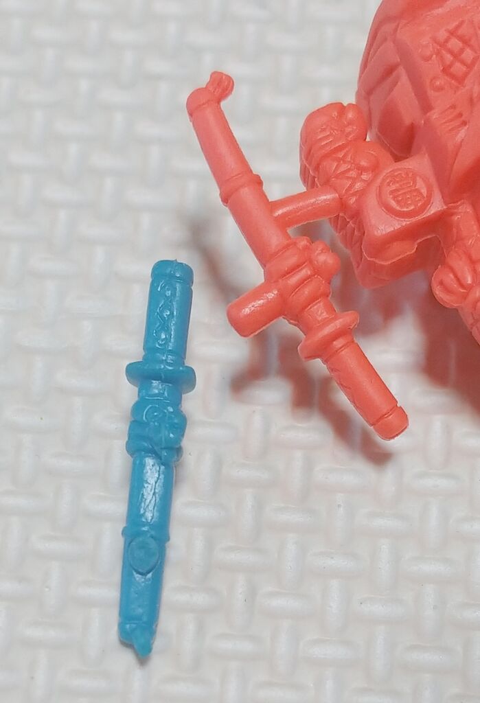 戦国伝 ガン消しのパーツの見分け方 背中に背負う鞘に納められた刀