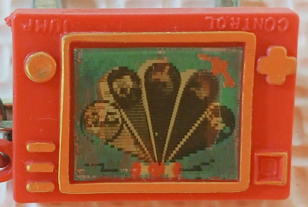 角度で絵が変わる! ゲームウォッチ キーホルダー 昭和レトロ 駄菓子屋