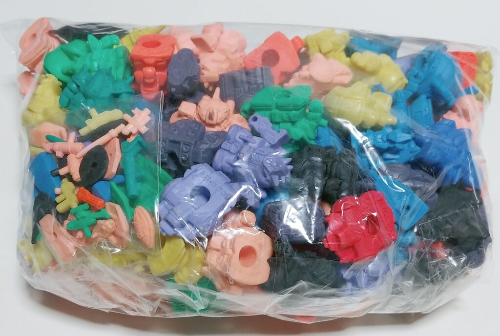 纏め開封日記 レアカラー ガン消し SDガンダム 消しゴム : トレジャー