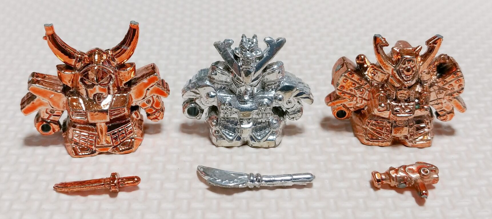 日記 SDガンダムの食玩に入っていたメッキ処理をされた 日記 SDガンダムの食玩に入っていたメッキ処理をされた