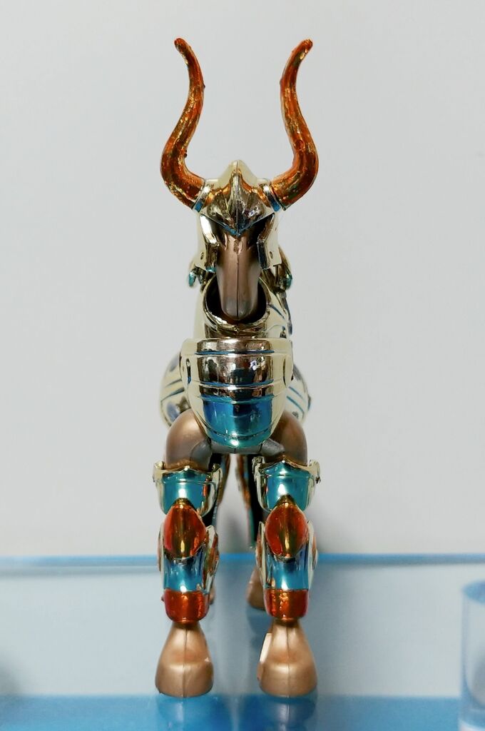 聖闘士星矢 プラモデル 山羊座の黄金聖衣 セイントカプリコーン