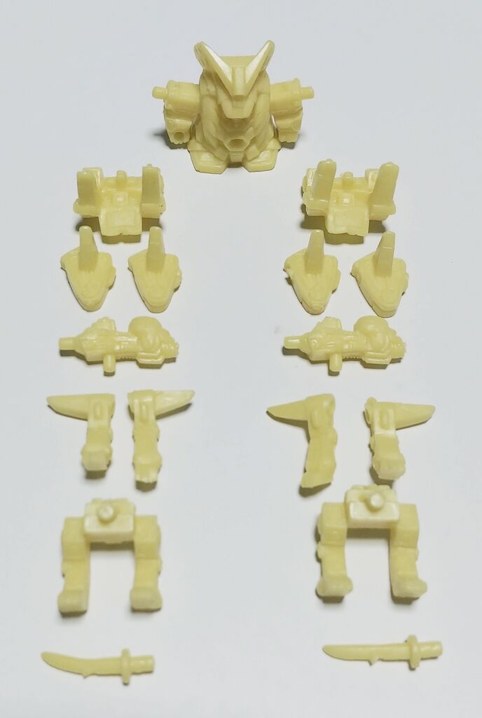 纏め開封~洗浄日記 パーツの方が多いガン消し纏め SDガンダム 纏め開封~洗浄日記 パーツの方が多いガン消し纏め SDガンダム