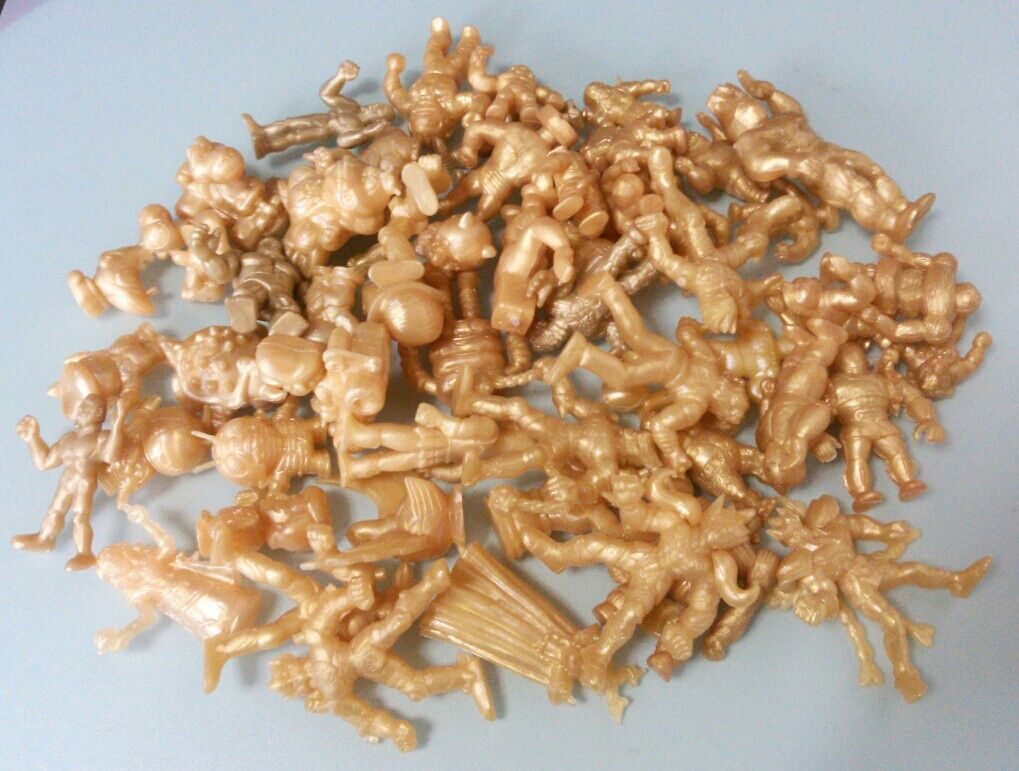金色の消しゴム キン消し ガン消し 聖闘士星矢 スーパーマリオ