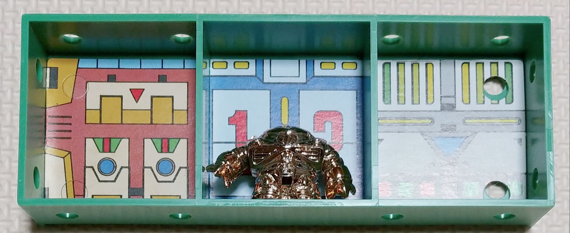 懐かしい食玩の箱付きを入手！ SDガンダム大集合 メッキ ガン消し 基地