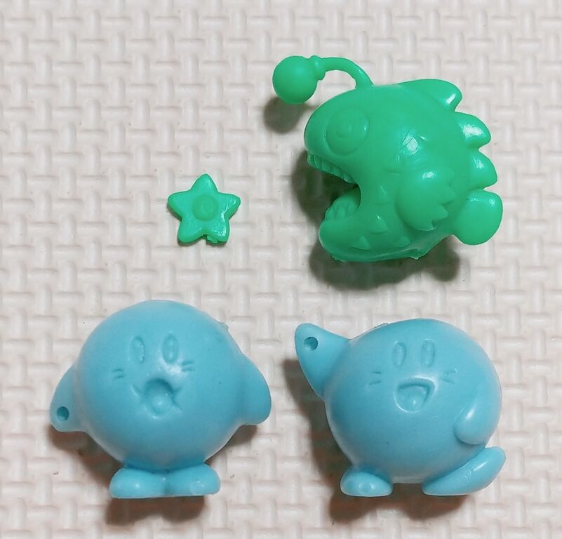 貴重なレア物で3歩前進! 星のカービィ 消しゴム レアカラー ティンセル