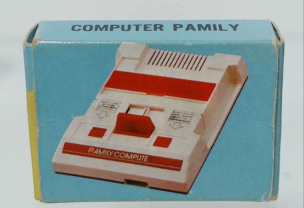 アマダ　ファミコン消しゴム アマダ ファミリーコンピュータ カラーポーズ人形 ファミコン