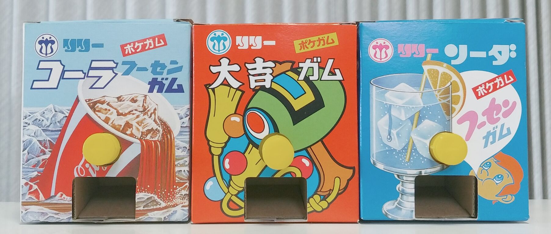 ちっこい箱の押し出しガム リリー ポケガム 大吉ガム コーラガム