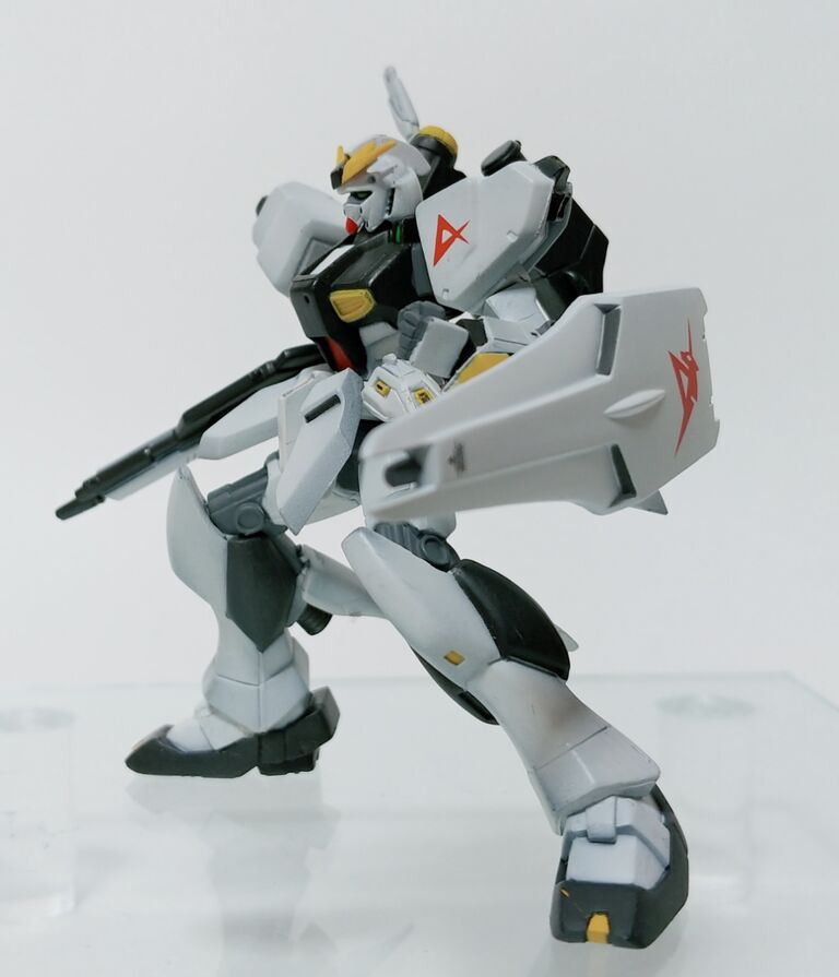 GUNDAM Ultimate Operation ニューガンダム フィギュア 食玩
