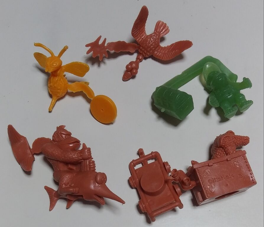 キャラクター消しゴム色々入手 ファミコン ヨッシー ドンキーコング