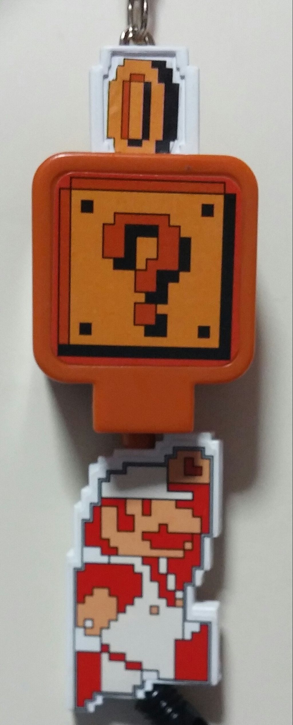 バンプレスト スーパーマリオブラザーズ コインが飛び出るリール