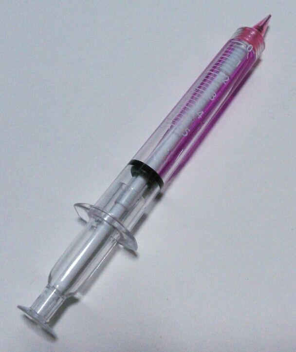 ポケットカラーペン 注射器シャープペンシル トレジャーハンティン部 部長のブログ