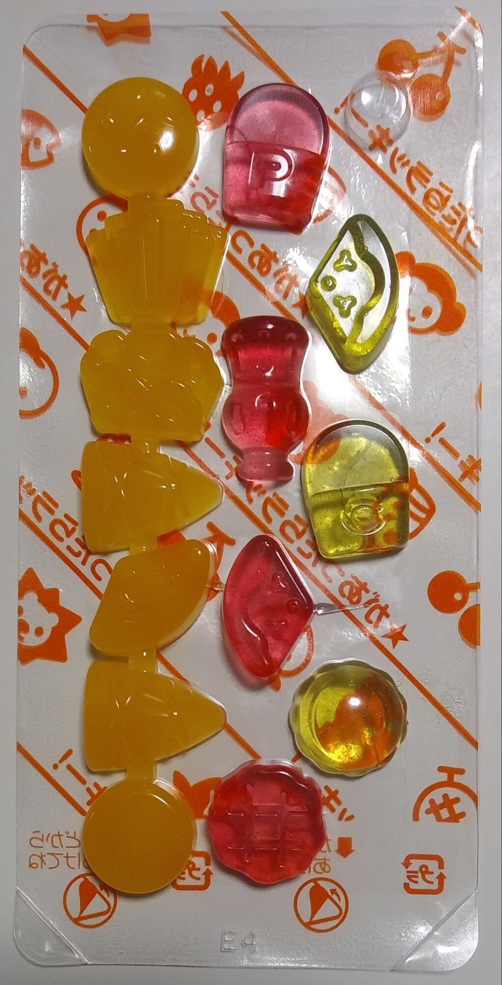 モモンガハウス(スイーツ柄Ver.2） ボアピンク 2000円 現代の駄菓子レポート93 復活からの新作登場! わいわいバーガー