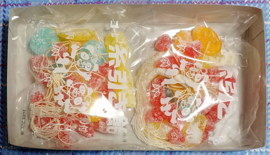 現代の駄菓子レポート26 耕生の糸引き飴 フルーツ引 コーラ糸引