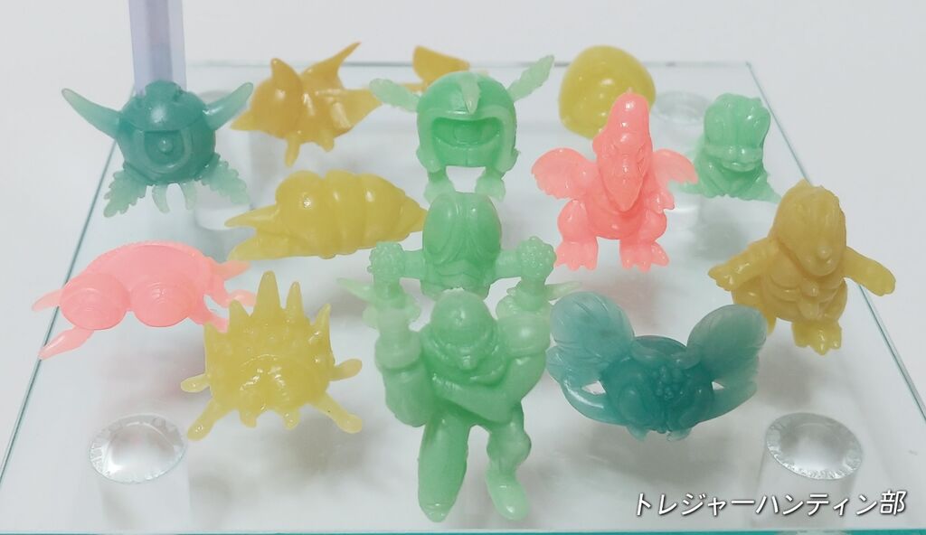 前編 ロッテ ファミコンチョコ 3弾 メトロイド 消しゴム 蓄光 リスト