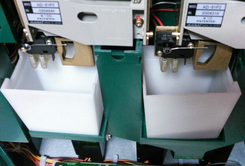 ロッテガム 卓上自動販売機 本体 板ガム : トレジャーハンティン ロッテガム 卓上自動販売機 本体 板ガム : トレジャーハンティン