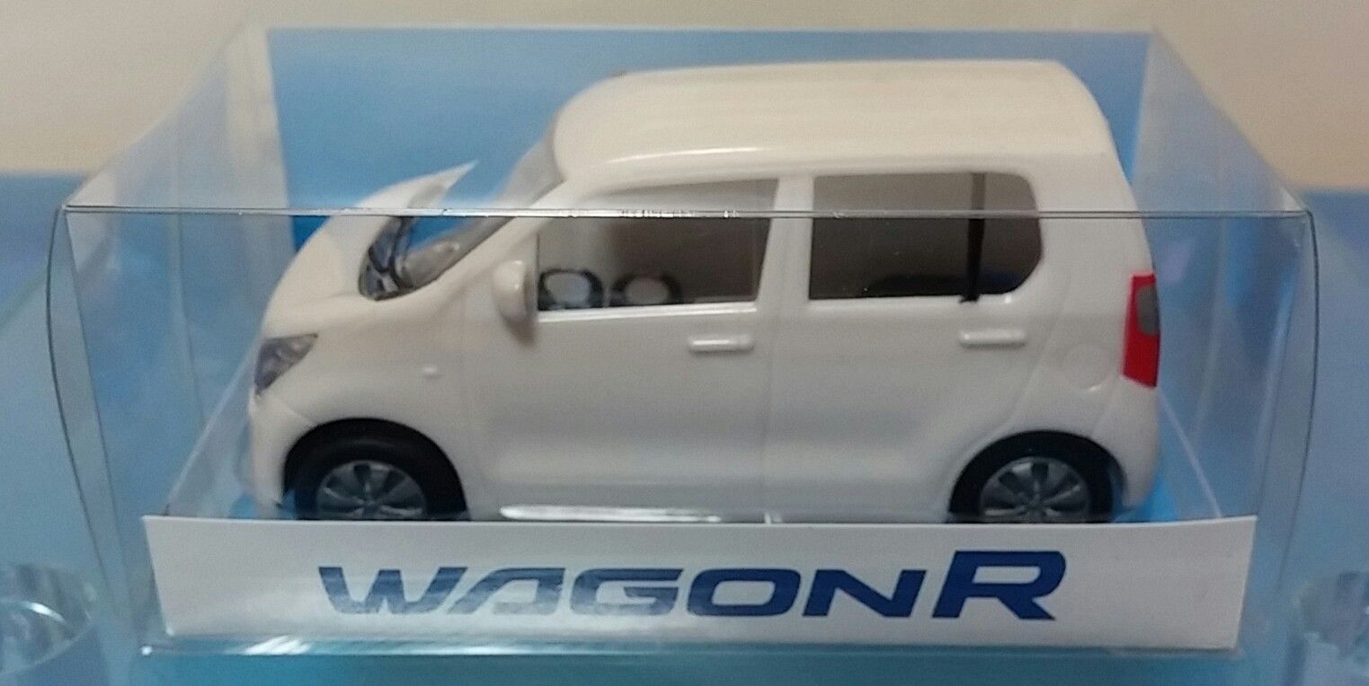 ライトが光るプルバックカースズキワゴンR