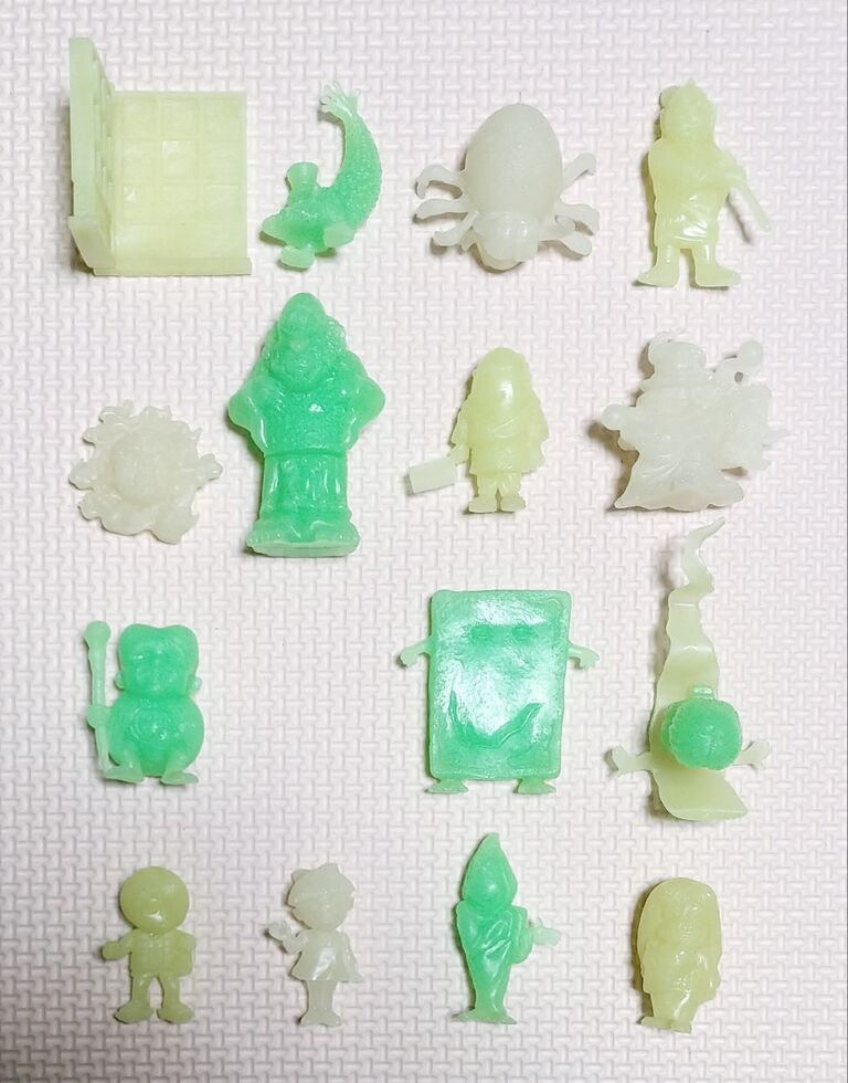 日記 沢山のバリエーションがあるゲゲゲの鬼太郎消しゴム : トレジャー