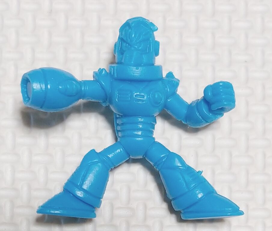 ロックマングラフィティ 限定版 ゴールドシルバーバージョン 消しゴム