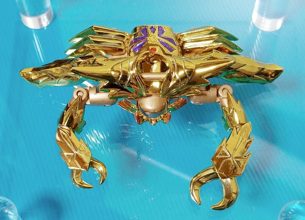 聖闘士星矢 プラモデル 蟹座の黄金聖衣 セイントキャンサー 聖闘士星矢 プラモデル 蟹座の黄金聖衣 セイントキャンサー