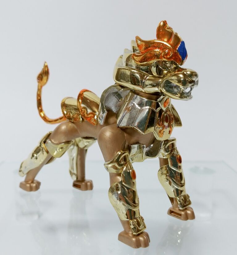 聖闘士星矢 プラモデル 獅子座の黄金聖衣 セイントレオ クロス 聖闘士星矢 プラモデル 獅子座の黄金聖衣 セイントレオ クロス