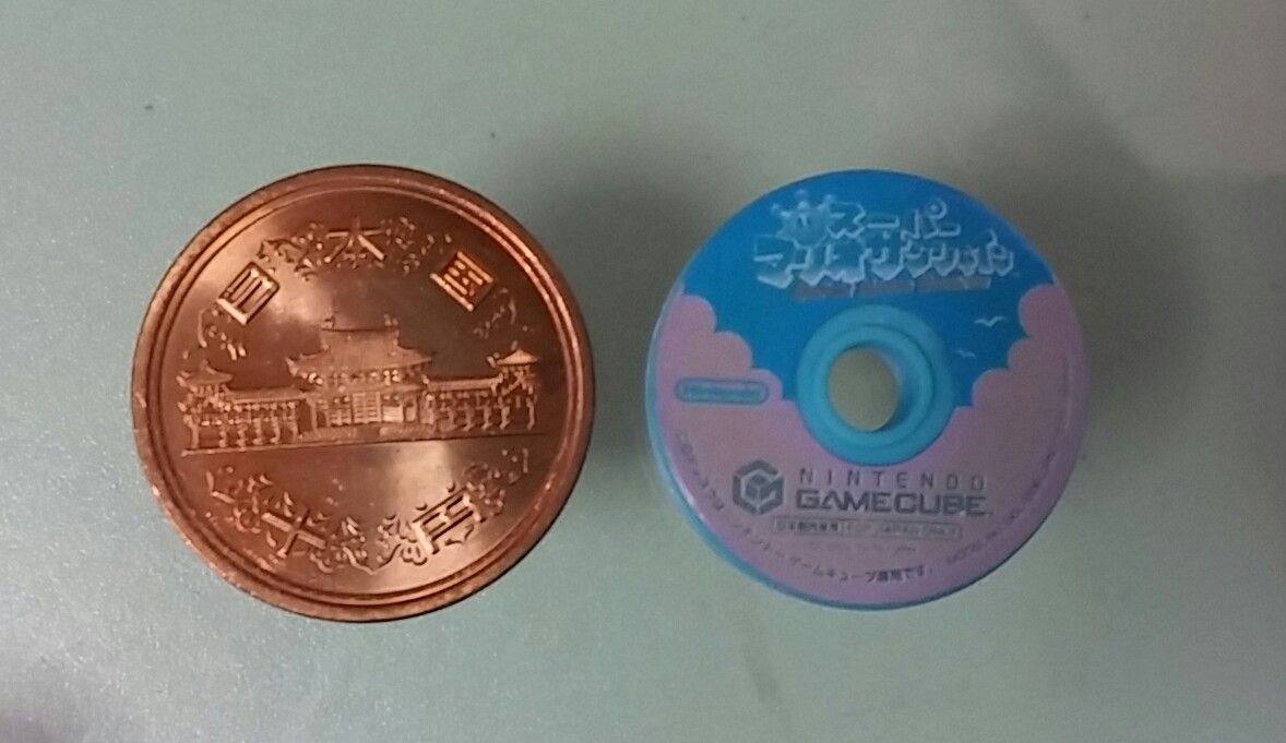 ガチャガチャ ニンテンドーゲームキューブウォッチ ディスク消しゴム