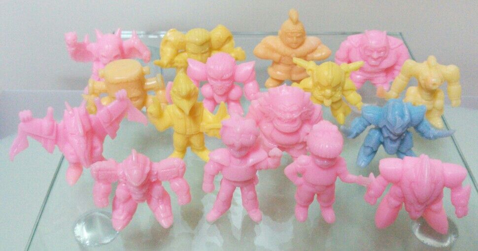 魔神英雄伝ワタル 温度で色が変わる 消しゴム 神部16キャラクターセット カラーチェンジ トレジャーハンティン部 部長のブログ