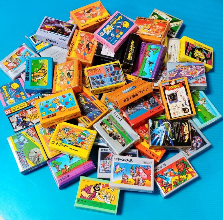 日記 ファミコングッズを整理してみた。ファミコン消しゴム