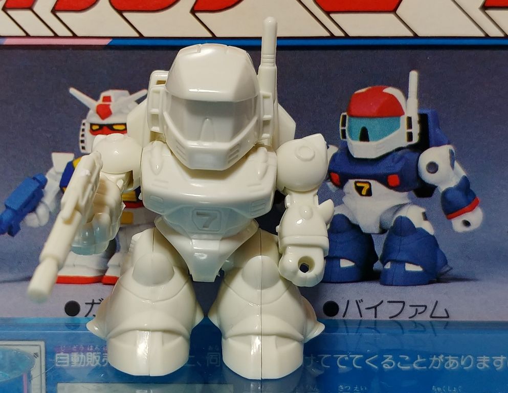 BANDAIのミニプラ ディフォルメΖガンダム ディフォルメヒーロー